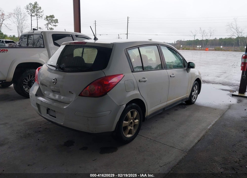 2008 NISSAN VERSA VIN: 3N1BC13E18L374860