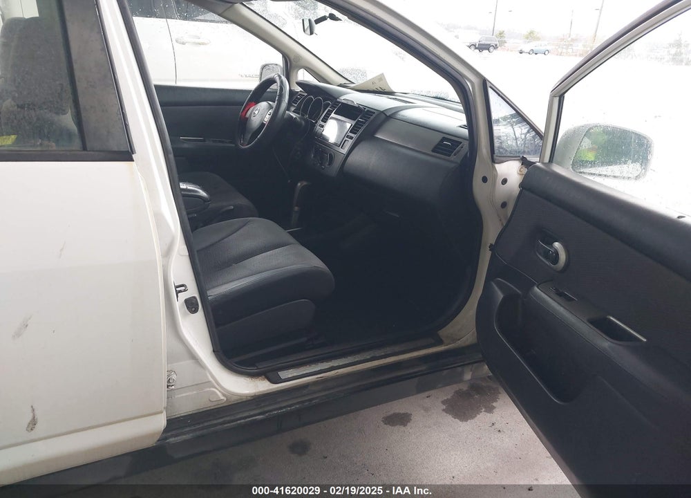 2008 NISSAN VERSA VIN: 3N1BC13E18L374860