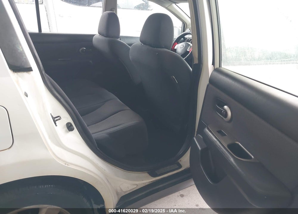 2008 NISSAN VERSA VIN: 3N1BC13E18L374860