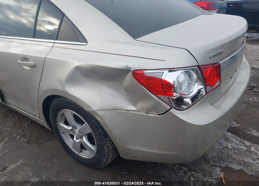 2014 CHEVROLET CRUZE 1LT AUTO VIN: 1G1PC5SB4E7242203