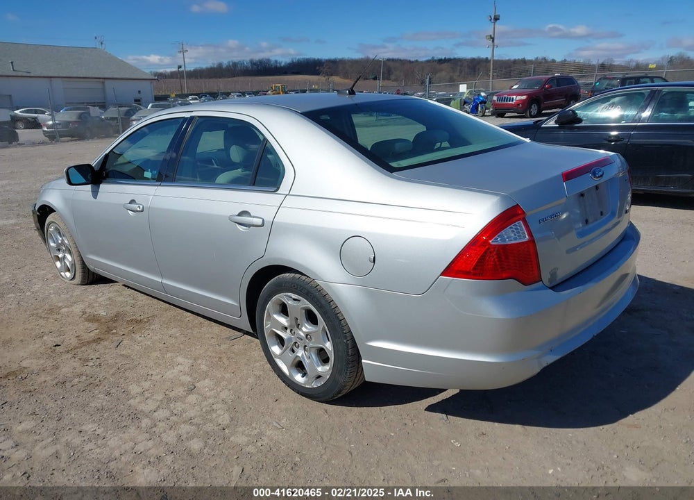 2010 FORD FUSION VIN: 3FAHP0HA1AR157880