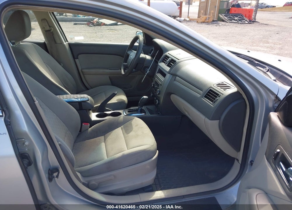 2010 FORD FUSION VIN: 3FAHP0HA1AR157880
