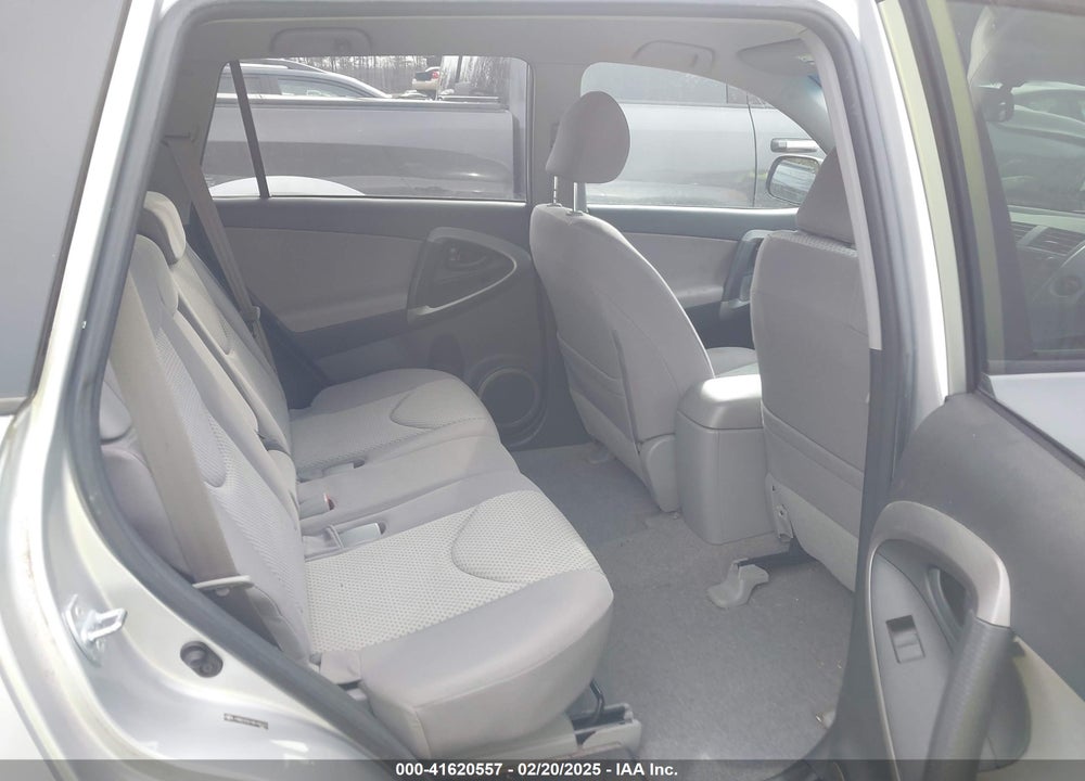 2008 TOYOTA RAV4 VIN: JTMBD33V185182215