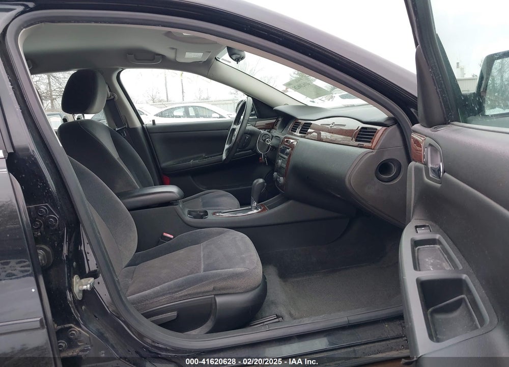 2011 CHEVROLET IMPALA VIN: 2G1WG5EK8B1120321