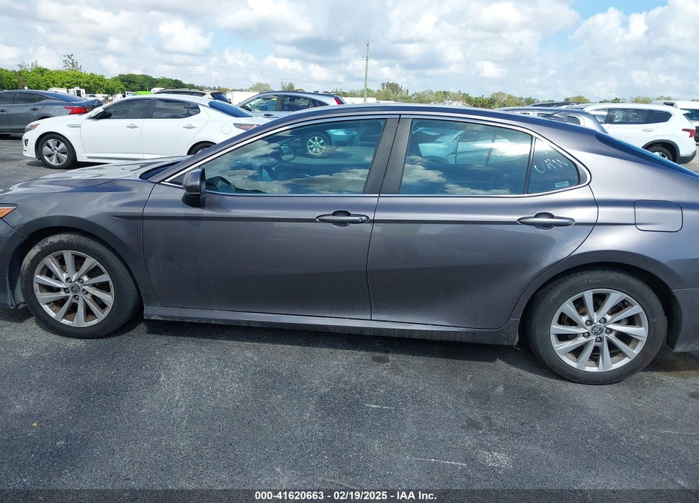2022 TOYOTA CAMRY VIN: 4T1C11AK4NU636433