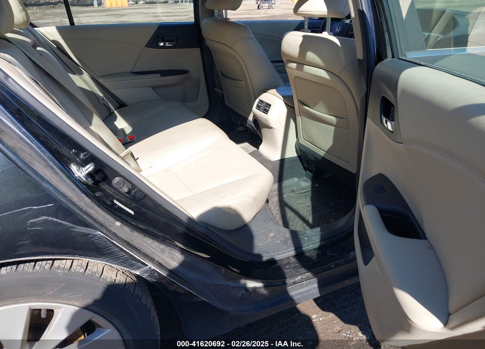 2014 HONDA ACCORD VIN: 1HGCR2F82EA095952