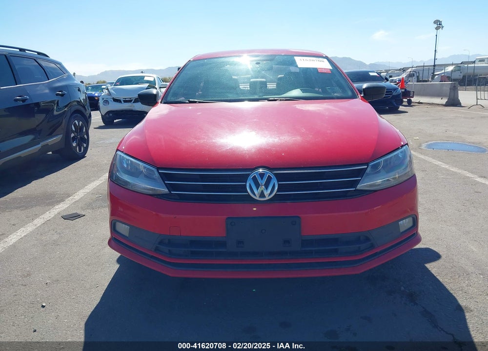 2016 VOLKSWAGEN JETTA VIN: 3VWD17AJ8GM296095