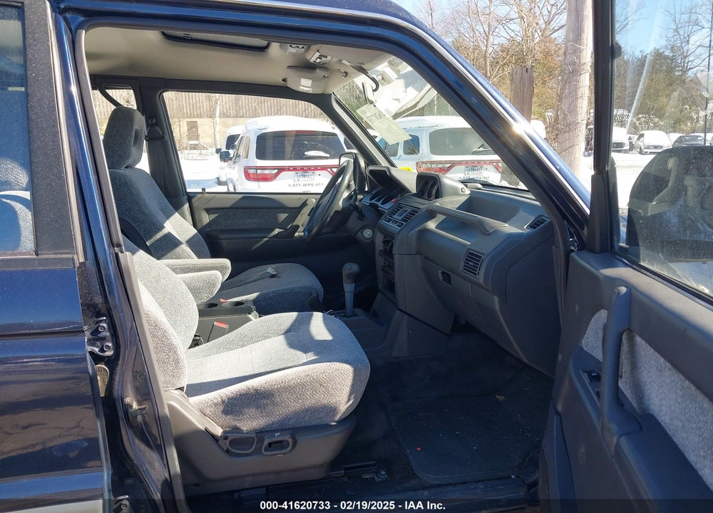 1995 MITSUBISHI MONTERO LS VIN: JA4MR41H4SJ010265