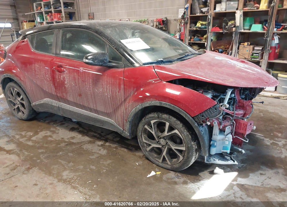 2020 TOYOTA C-HR XLE VIN: NMTKHMBX8LR118591