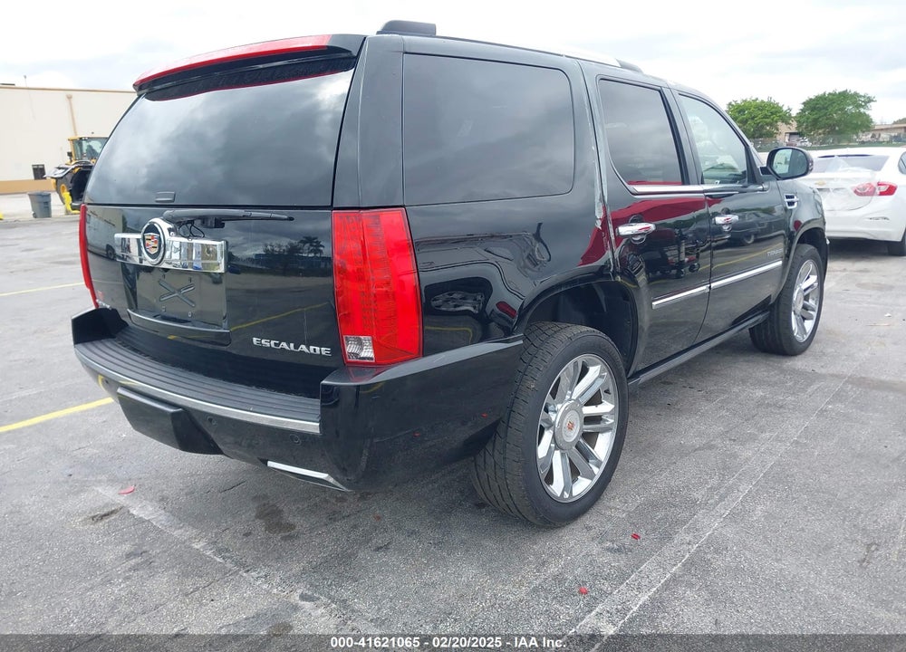 2014 CADILLAC ESCALADE PLATINUM VIN: 1GYS3DEF0ER167430