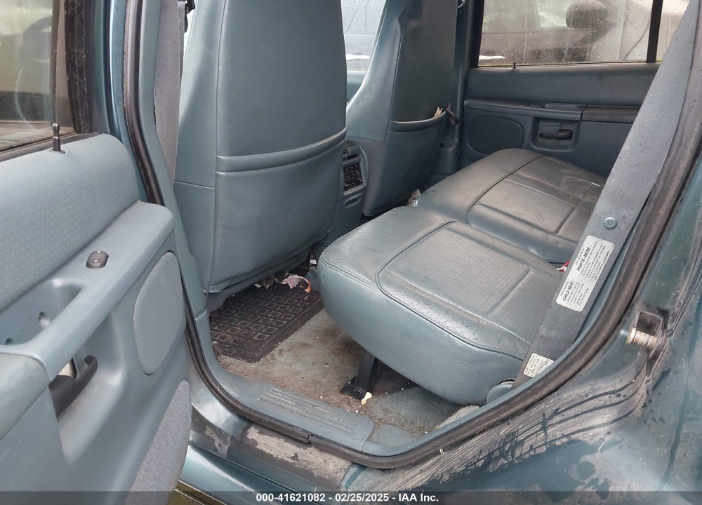 1996 FORD EXPLORER VIN: 1FMDU34X5TUD53521
