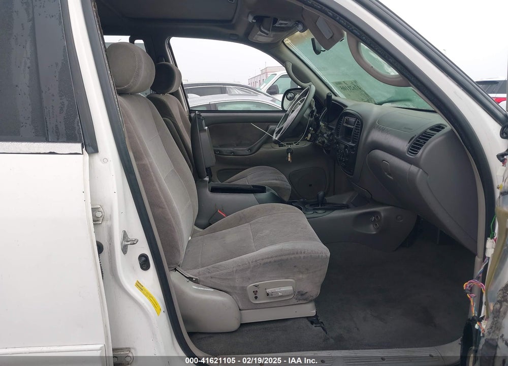 2001 TOYOTA SEQUOIA SR5 V8 VIN: 5TDBT44A41S020793