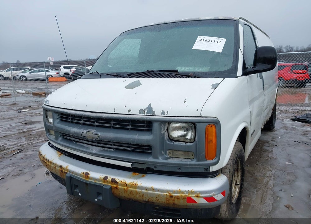 2002 CHEVROLET EXPRESS VIN: 1GCFG15W721130363