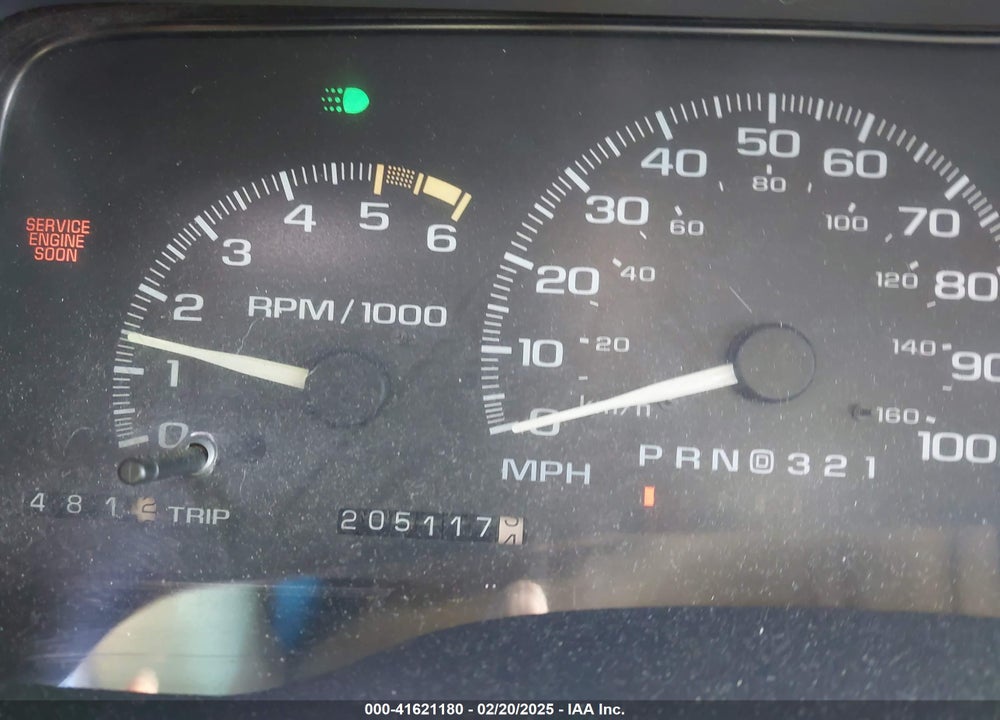 1996 CHEVROLET SUBURBAN K1500 VIN: 3GNFK16R2TG144401