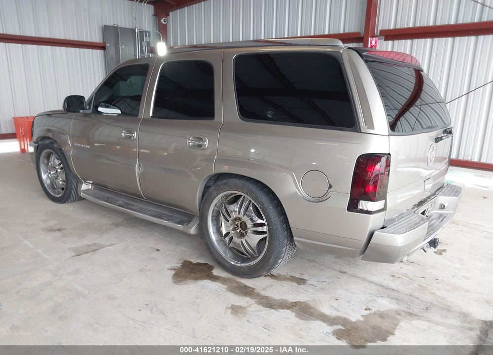 2002 CADILLAC ESCALADE STANDARD VIN: 1GYEC63TX2R133508