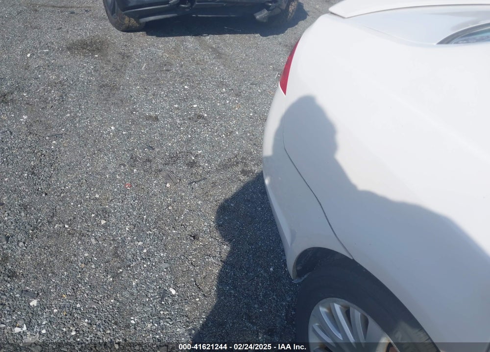 2010 MERCURY MILAN HYBRID VIN: 3MEDM0L36AR661835