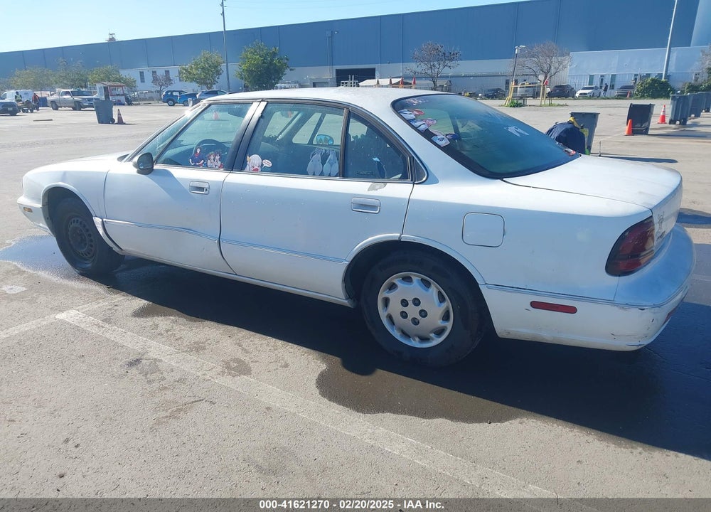 1996 OLDSMOBILE 88 LS VIN: 1G3HN52K4T4805643