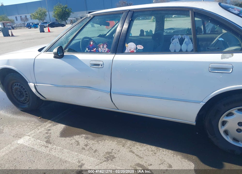 1996 OLDSMOBILE 88 LS VIN: 1G3HN52K4T4805643