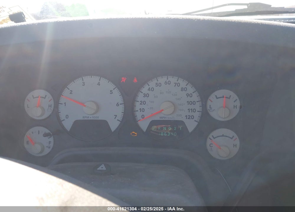 2007 DODGE RAM 1500 VIN: 1D7HU18247J612070