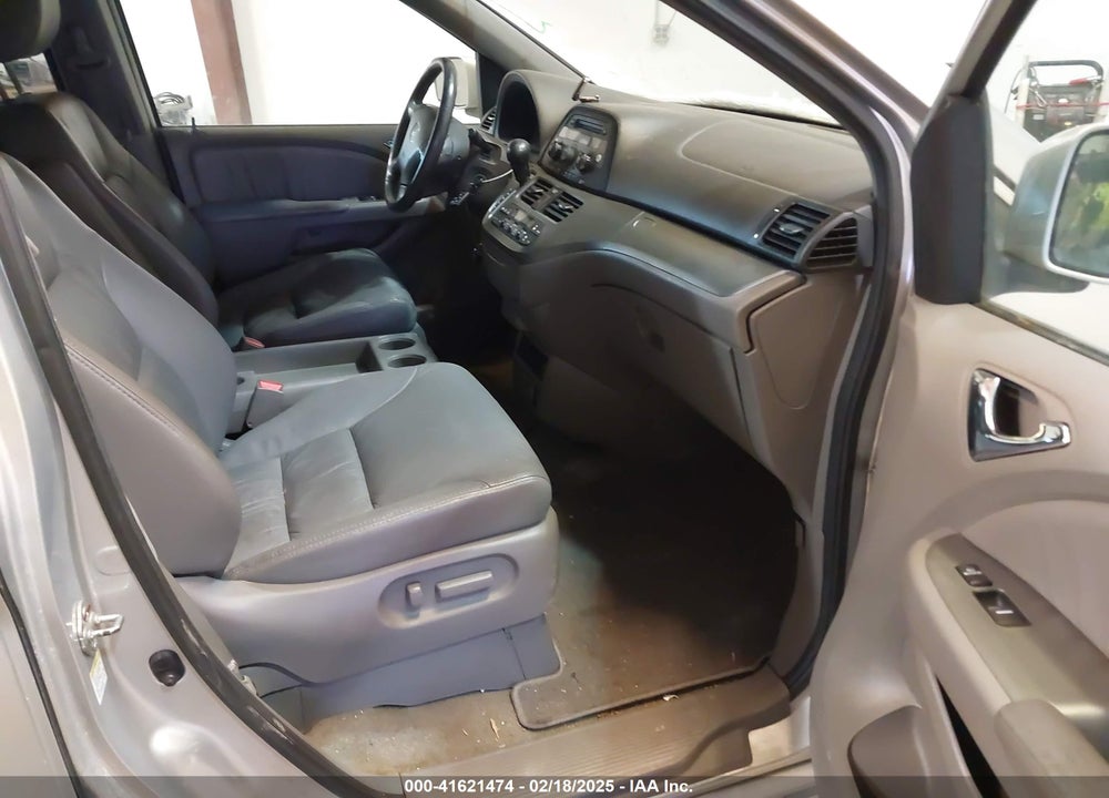 2010 HONDA ODYSSEY EX-L VIN: 5FNRL3H71AB061264