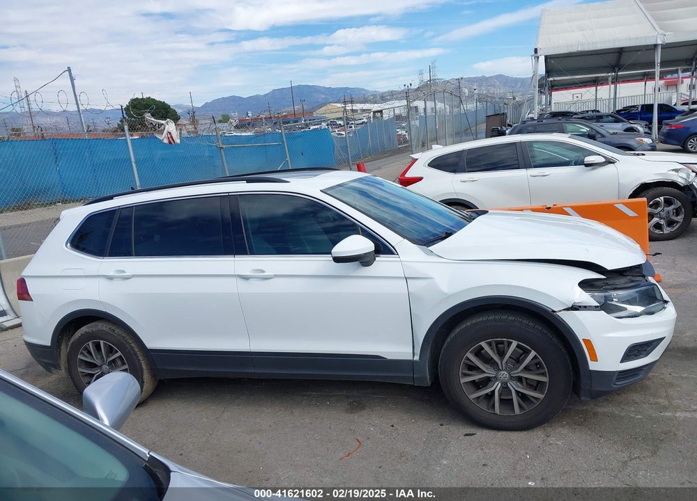 2019 VOLKSWAGEN TIGUAN VIN: 3VV3B7AX2KM063646