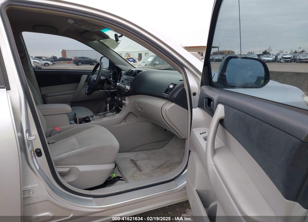2010 TOYOTA HIGHLANDER VIN: 5TDZK3EH7AS023405