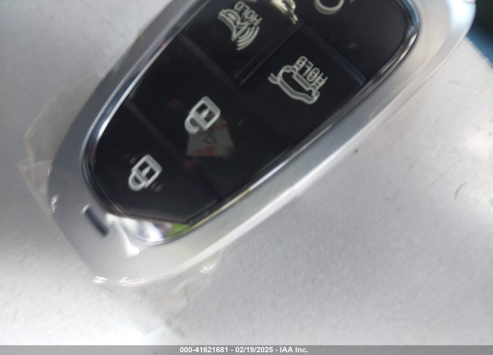 2023 HYUNDAI SANTA FE SEL VIN: 5NMS2DAJ1PH609867