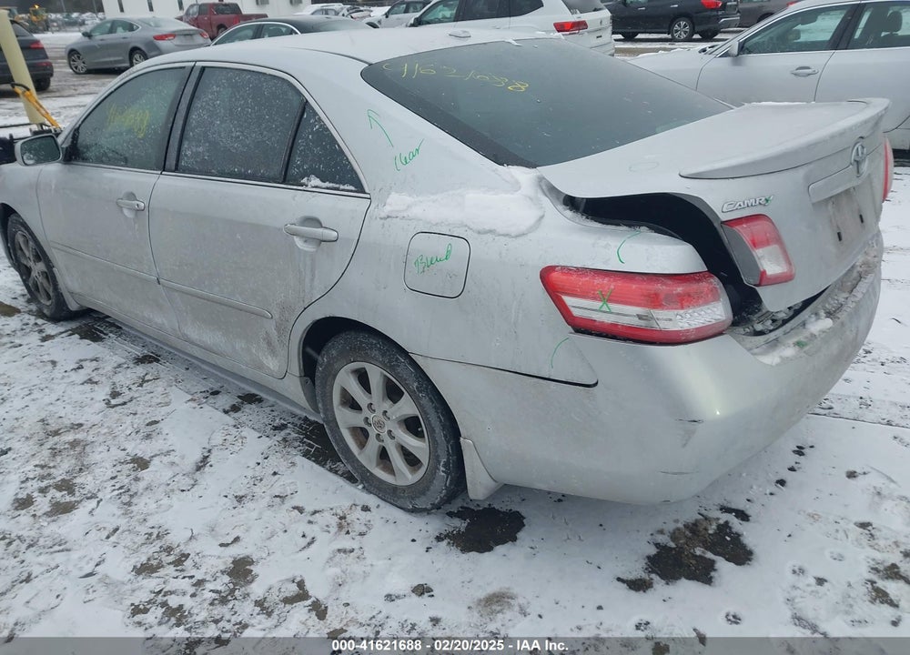 2011 TOYOTA CAMRY LE VIN: 4T1BF3EK4BU727507