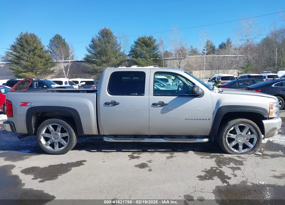 2008 CHEVROLET SILVERADO 1500 LT1 VIN: 2GCEK13M781160347