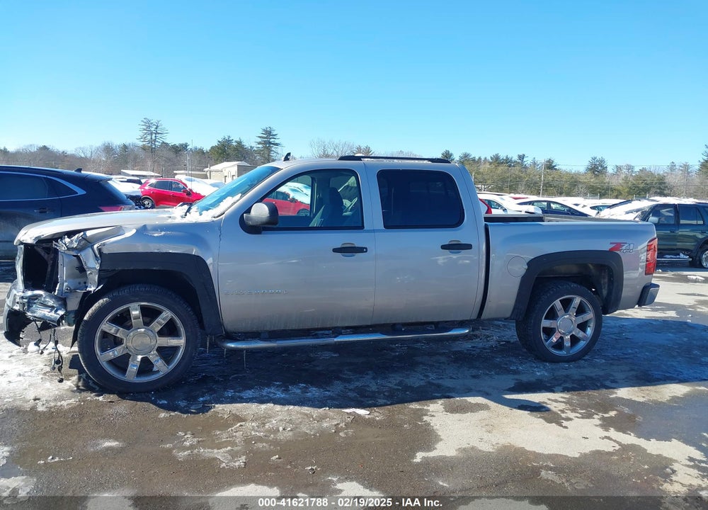 2008 CHEVROLET SILVERADO 1500 LT1 VIN: 2GCEK13M781160347