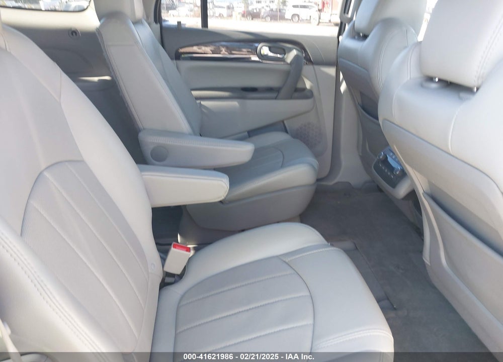 2017 BUICK ENCLAVE PREMIUM VIN: 5GAKRCKDXHJ209298