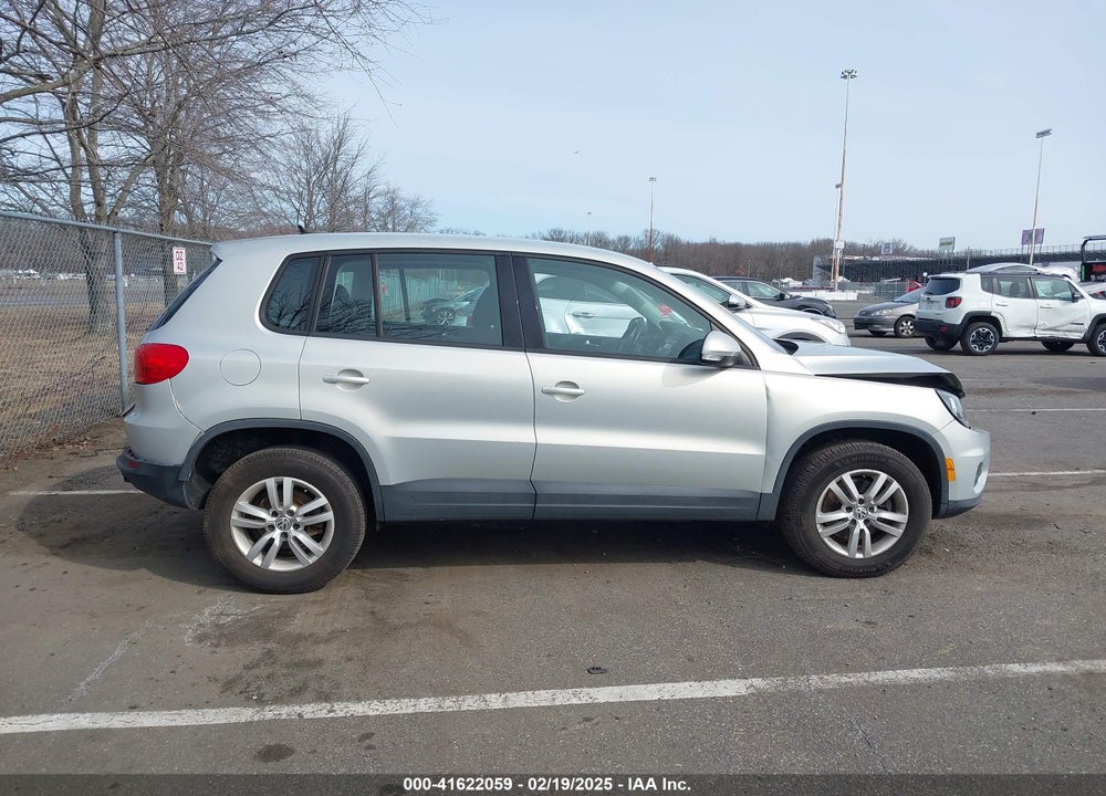 2013 VOLKSWAGEN TIGUAN S VIN: WVGAV3AX9DW620394