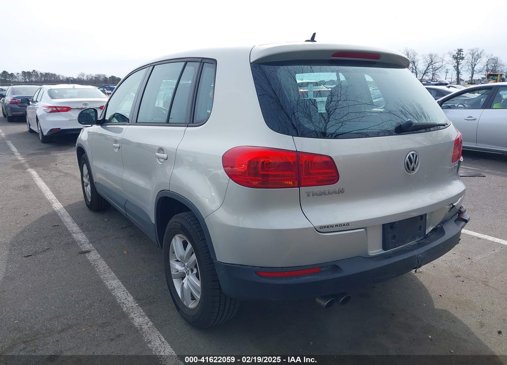 2013 VOLKSWAGEN TIGUAN S VIN: WVGAV3AX9DW620394