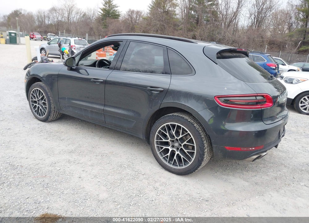 2017 PORSCHE MACAN S VIN: WP1AB2A57HLB11626