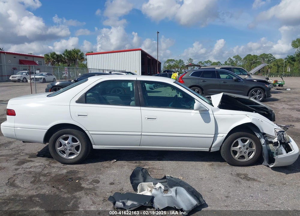 1999 TOYOTA CAMRY VIN: 4T1BG22K9XU893637