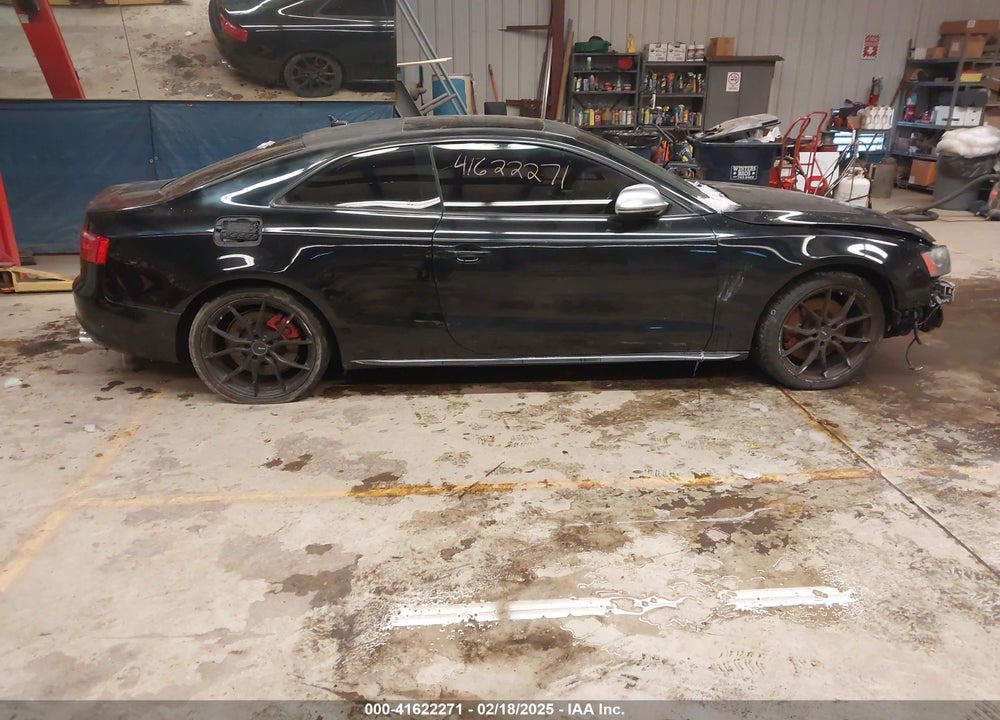 2009 AUDI S5 VIN: WAURV78T09A057173
