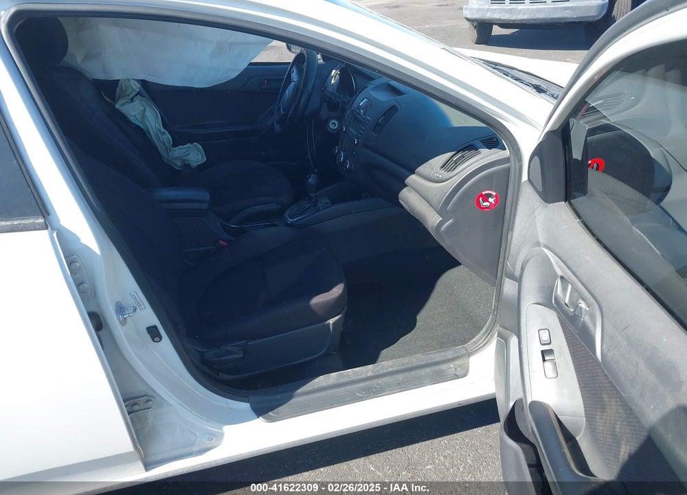 2012 KIA FORTE VIN: KNAFU4A24C5630145