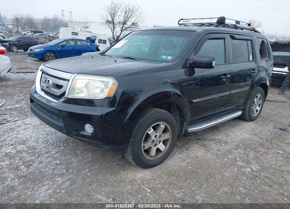 2011 HONDA PILOT TOURING VIN: 5FNYF4H90BB064541