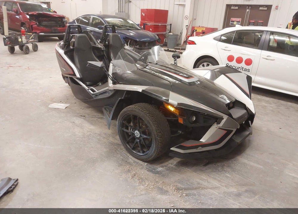 2017 POLARIS SLINGSHOT SLR VIN: 57XAARFA1H8120416