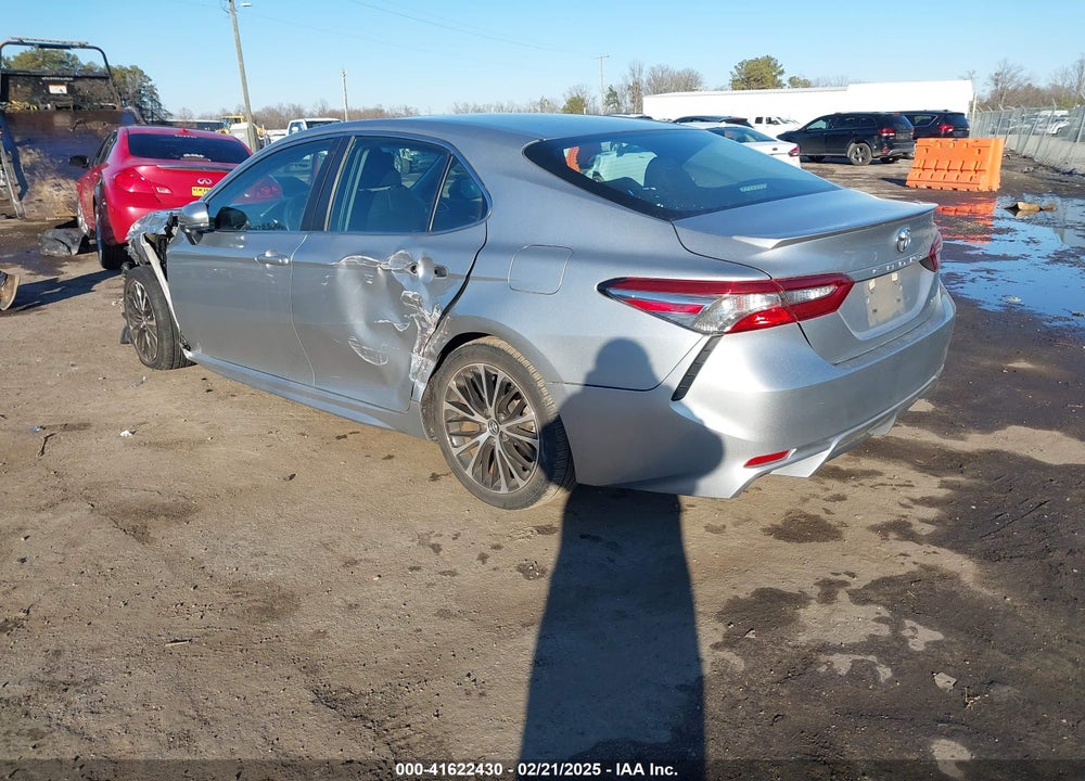 2018 TOYOTA CAMRY VIN: 4T1B11HK9JU624922