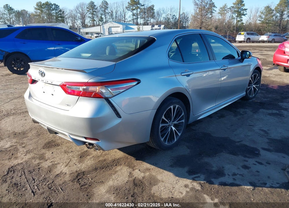 2018 TOYOTA CAMRY VIN: 4T1B11HK9JU624922
