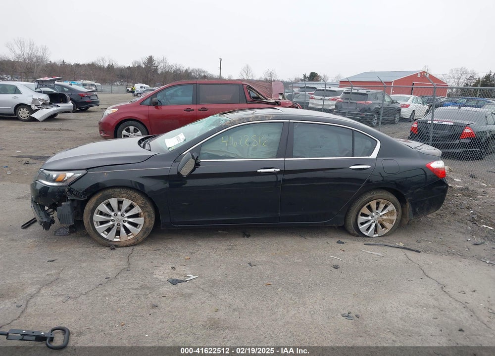 2014 HONDA ACCORD VIN: 1HGCR3F82EA003440