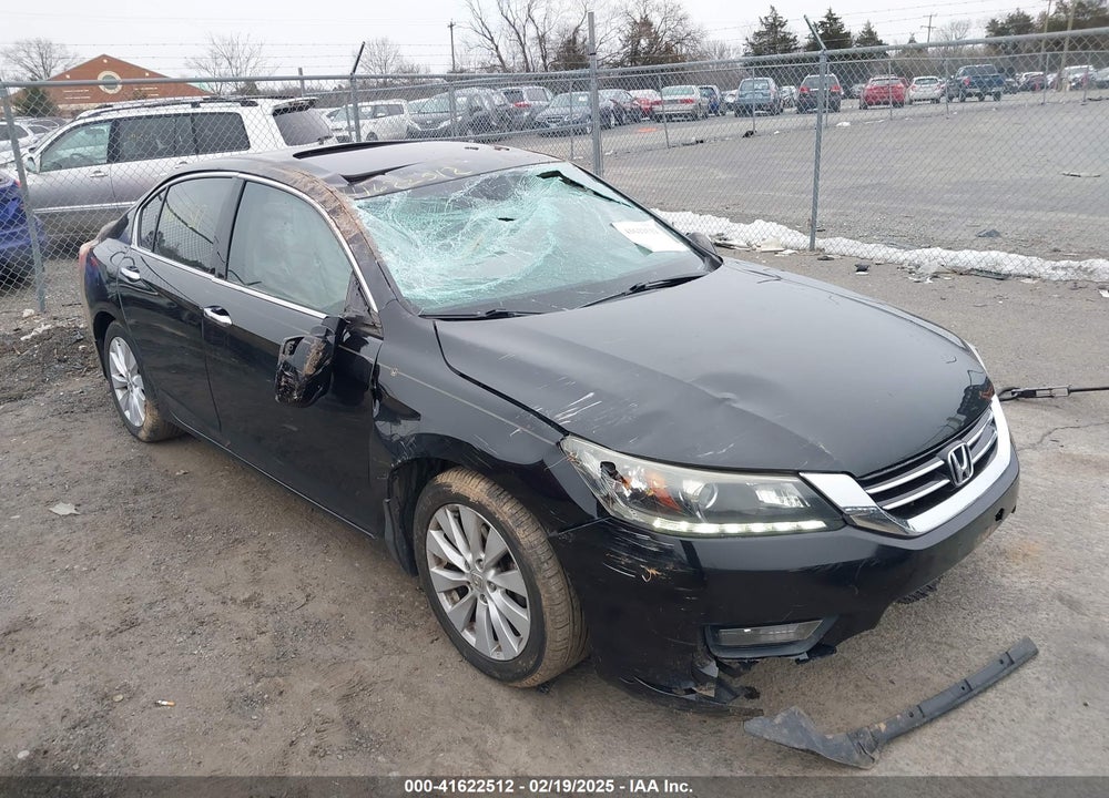 2014 HONDA ACCORD VIN: 1HGCR3F82EA003440