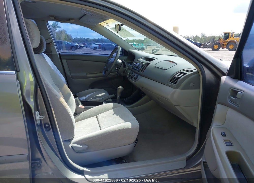 2004 TOYOTA CAMRY LE VIN: 4T1BE32K14U853494