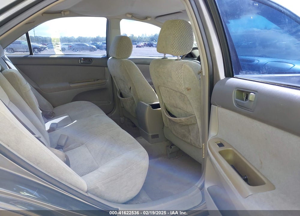 2004 TOYOTA CAMRY LE VIN: 4T1BE32K14U853494