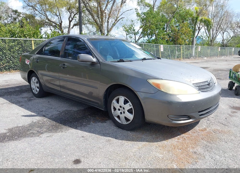 2004 TOYOTA CAMRY LE VIN: 4T1BE32K14U853494