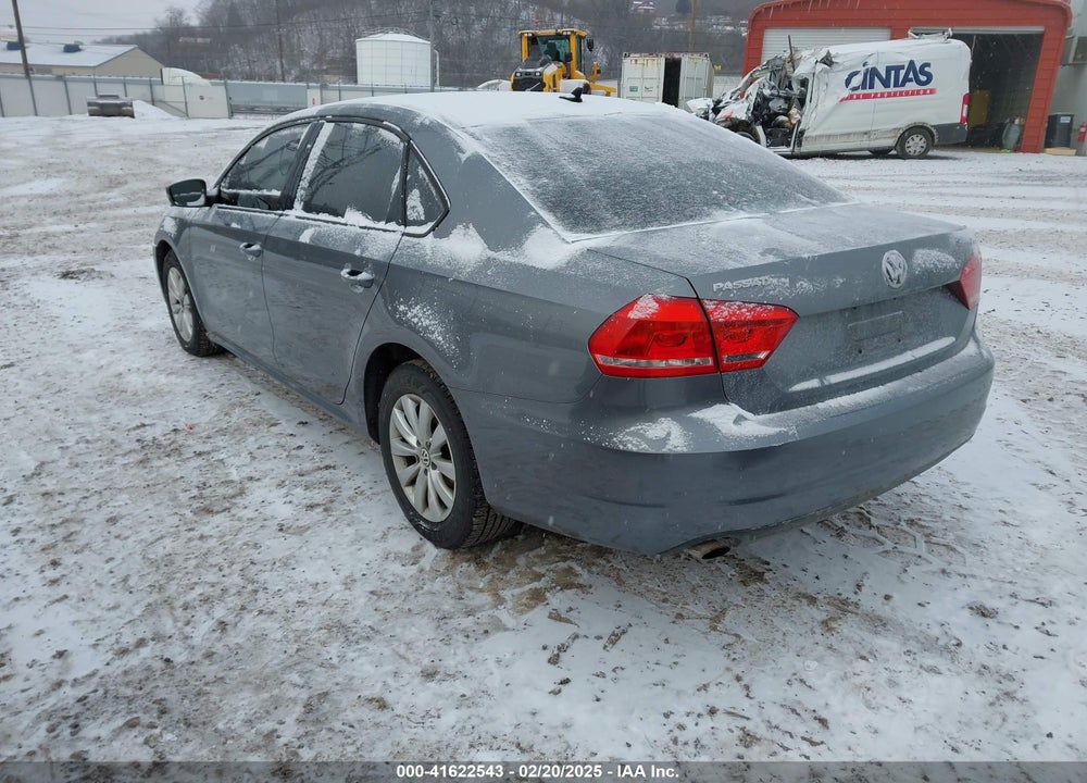 2015 VOLKSWAGEN PASSAT VIN: 1VWAT7A36FC020223