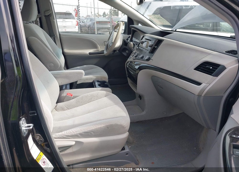 2012 TOYOTA SIENNA VIN: 5TDJK3DC0CS037989