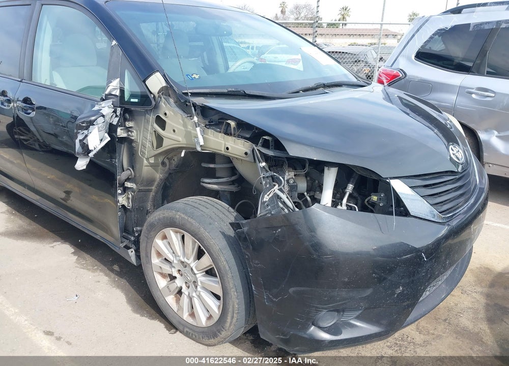 2012 TOYOTA SIENNA VIN: 5TDJK3DC0CS037989