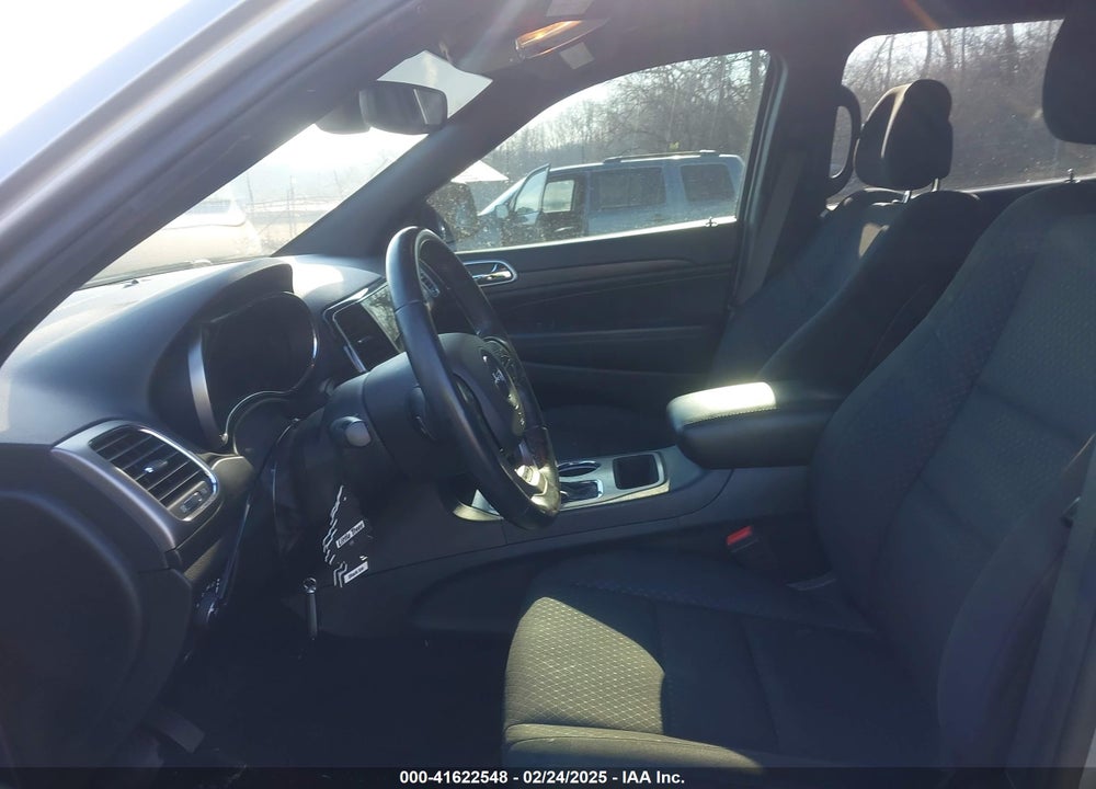 2019 JEEP GRAND CHEROKEE LAREDO E 4X4 VIN: 1C4RJFAG4KC589607